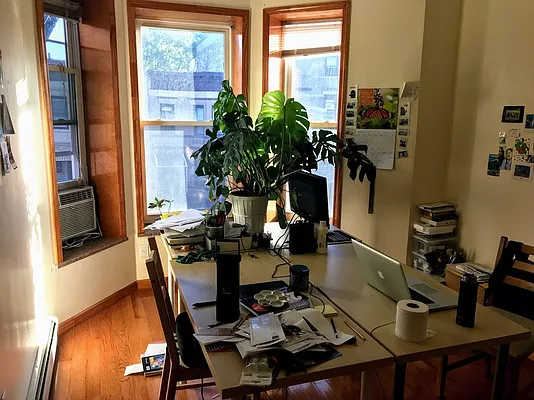 Rented by Owner | media 80