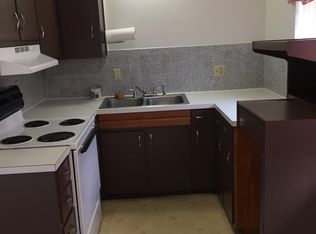 111 W Jennings Ave, Wood River, IL 62095