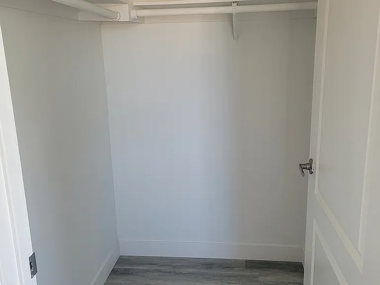 165 N Hoover St — Photo 89