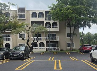 7707 Camino Real APT 310, Miami, FL 33143