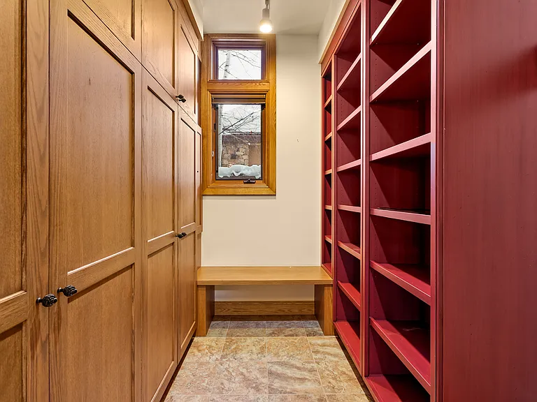 413 W Smuggler St — Photo 18