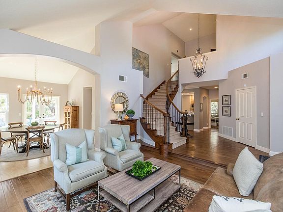4th image of 768 Sunfield Ct