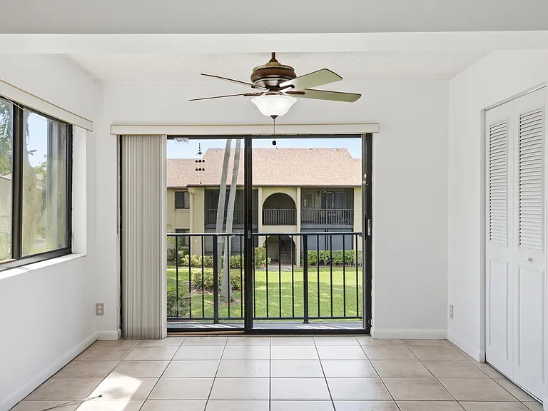 518 Shady Pine Way #B2 — Photo 7