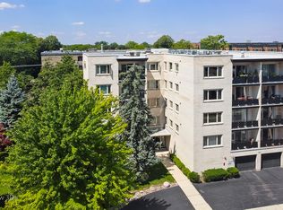 1010 N Harlem Ave APT 201, River Forest, IL