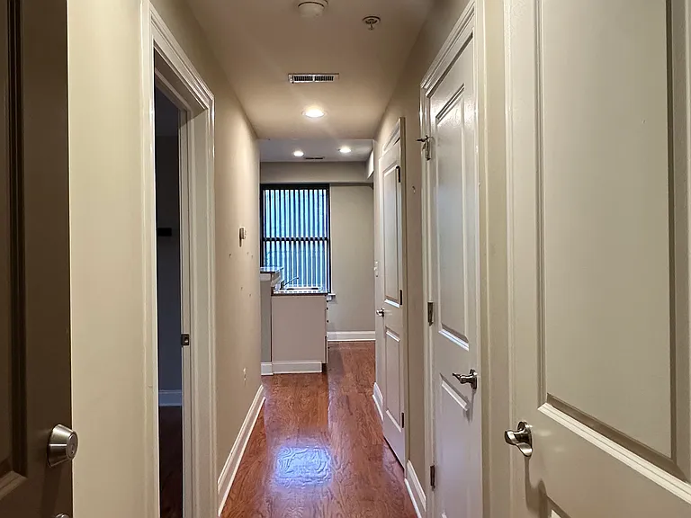 125 N 4th St #306 — Photo 3