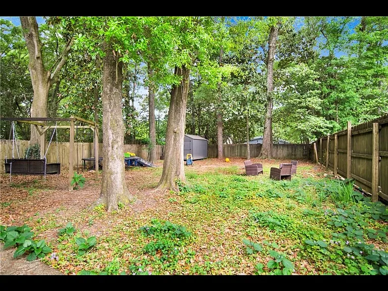 856 Henckley Ave — Photo 16