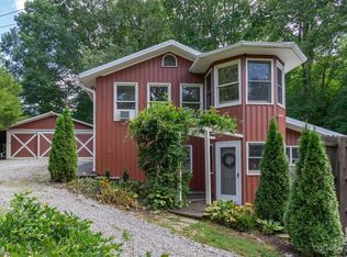 35 Conifer Ct, Fletcher, NC 28732