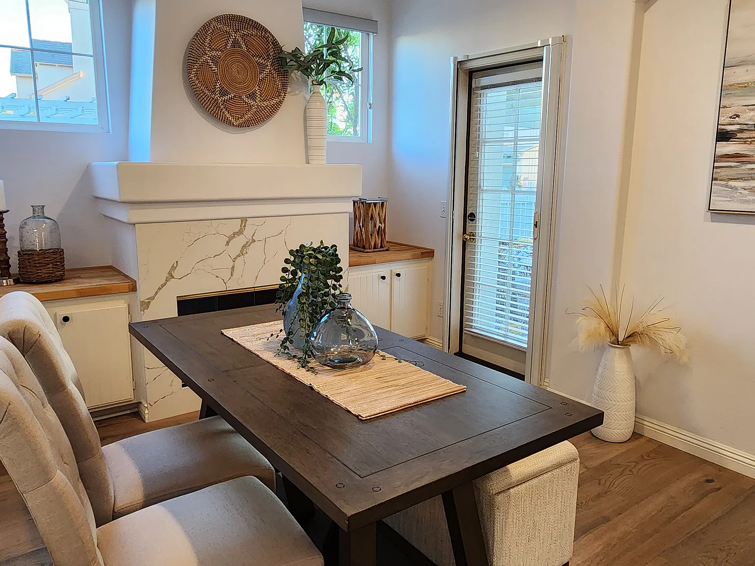 2 bed, 1200 sqft, $4,500 — Photo 4