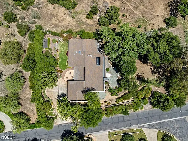 690 Rancho Alisal Dr — Photo 25