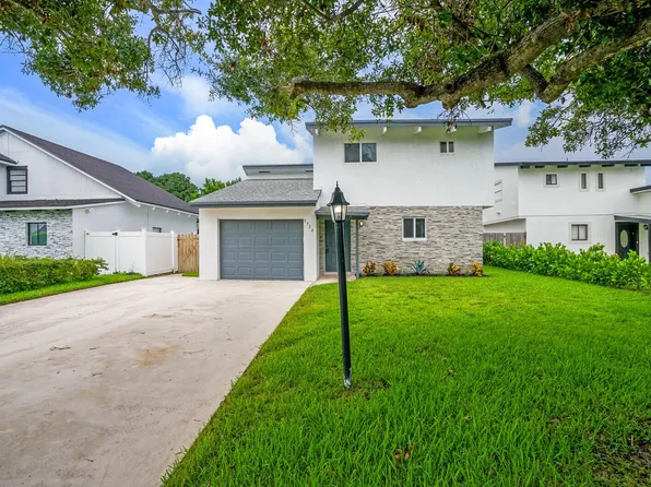 2522 Bessie Street, Delray Beach, FL 33444