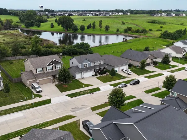 318 W High Rd, Norwalk, IA 50211