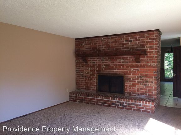 3rd image of 2468 N Primrose Ln