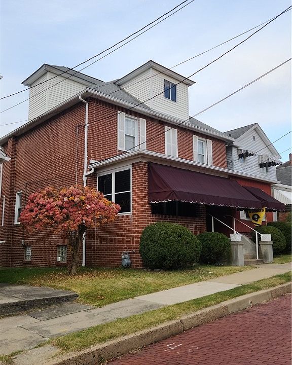 2nd image of 318 Sycamore St