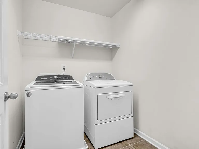 1034 Livingstone Ln — Photo 28