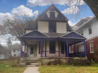 1346 Wealthy St SE, Grand Rapids, MI 49506