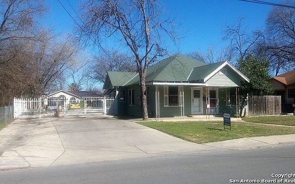 3rd image of 2431 W Southcross Blvd