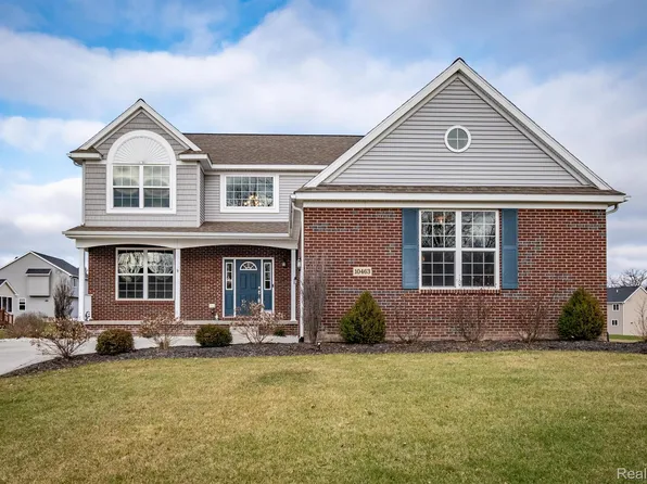 10463 River Edge Trl, Saline, MI 48176