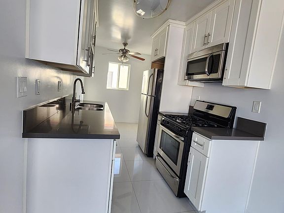 3rd image of 632 N Manhattan Pl APT 7