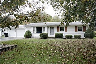 1st image of 525 Gingham Ave
