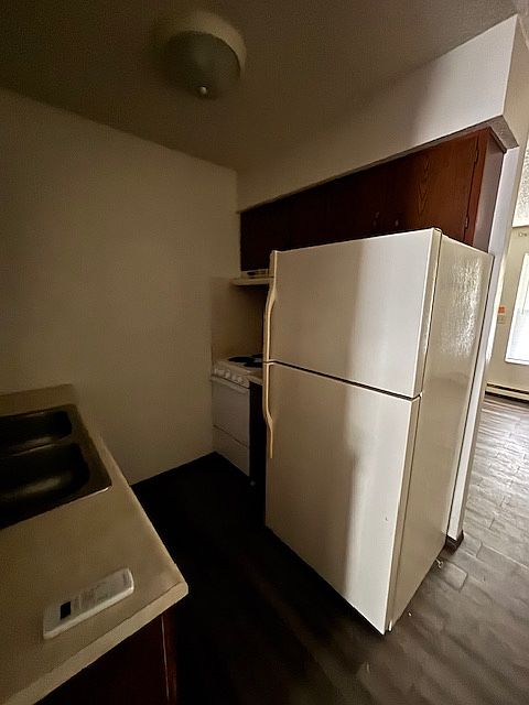 2nd image of 710 S Walnut St #4