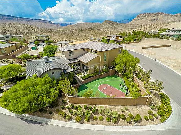 2nd image of 7 Boulder Crossing Cir