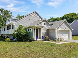 132 Firetown Rd, Simsbury, CT 06070