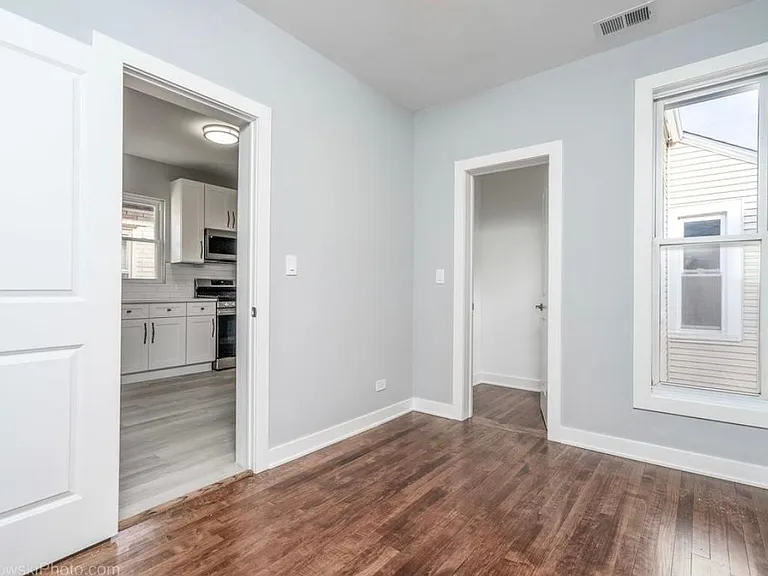 4816 N Kilpatrick Ave — Photo 16