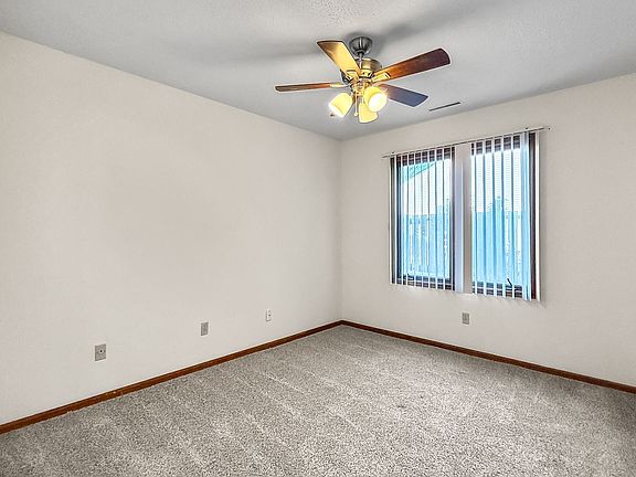 3rd image of 1115 W 1st St #Cd6e6f08f