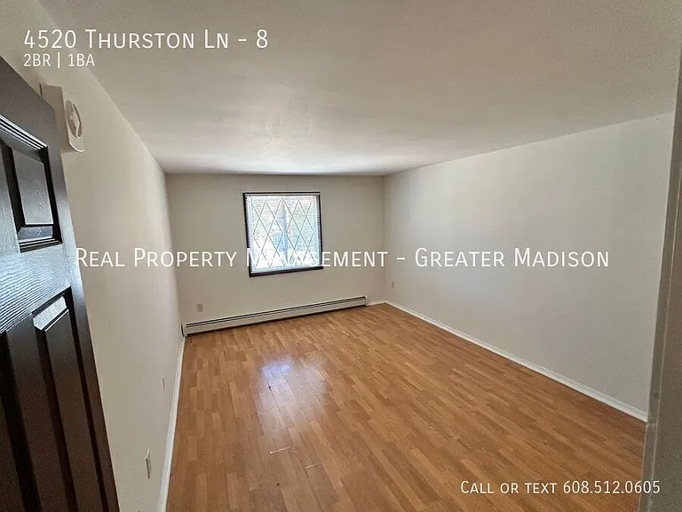 4520 Thurston Ln #8 — Photo 2