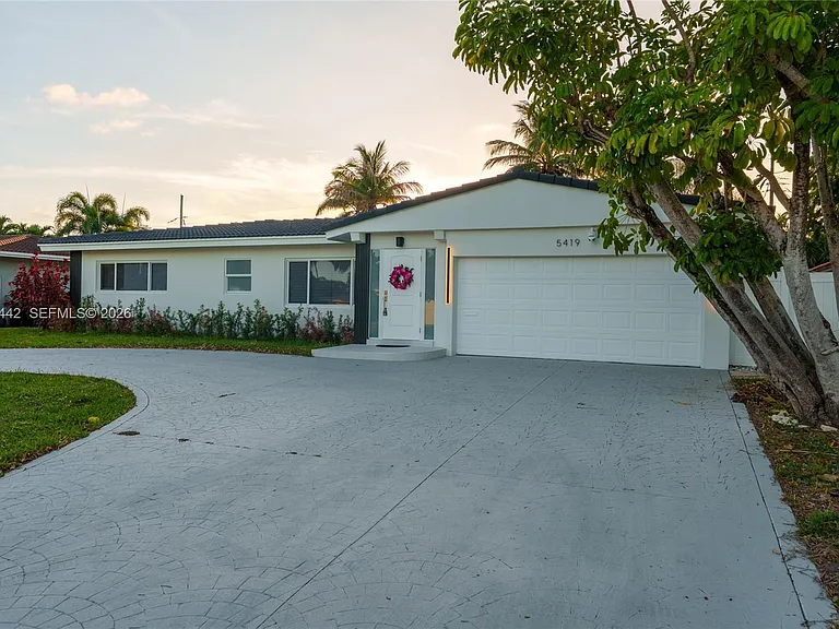 5419 NE 22nd Ave — Photo 40