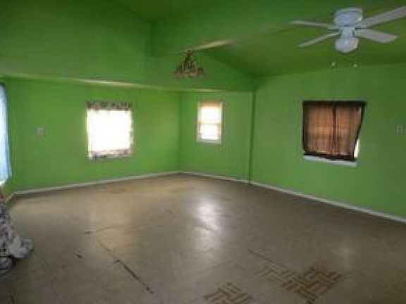 5th image of 82 Palo Alto Dr