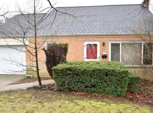 2711 W Galbraith Rd, Cincinnati, OH 45239