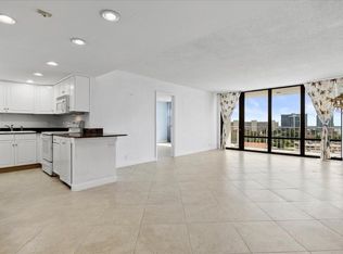 336 Golfview Rd APT 1009, North Palm Beach, FL 33408