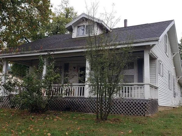 423 W Adams St, Pittsfield, IL 62363