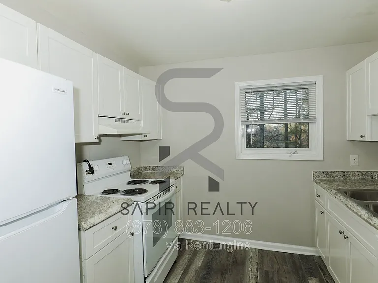 166 Anderson Ave NW #B06 — Photo 6