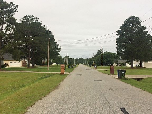 5th image of 3518 Lawrence Dr S