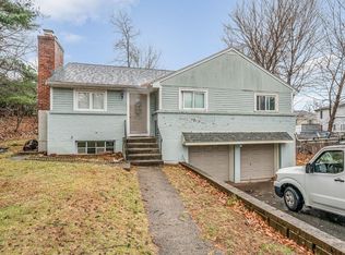 15 Glenwood Ave, Woburn, MA 01801
