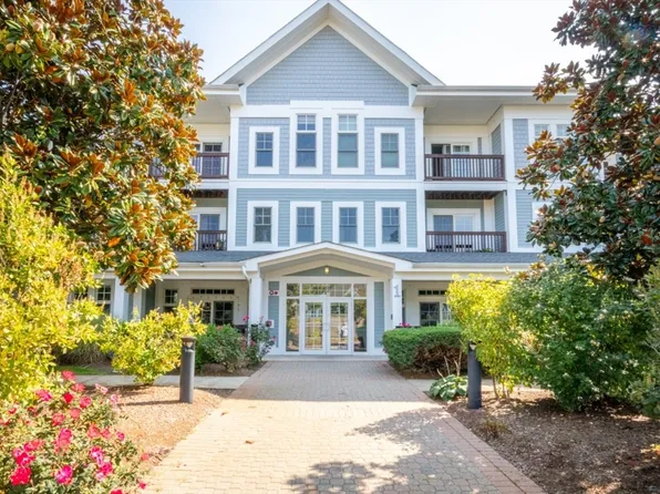 501 Commerce Dr Unit 1304, Braintree, MA 02184