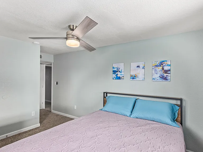 2031 E Orange St — Photo 20