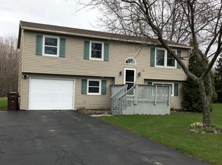 78 Elmford Rd, Rochester, NY 14606