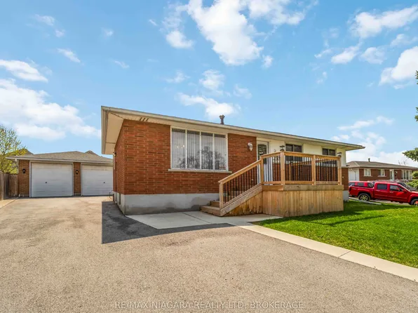 4 Rossie Pl, Saint Catharines, ON L2P 2G6