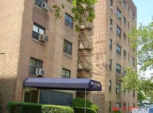 --, Flushing, NY 11354