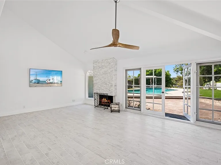 24291 Los Serranos Dr — Photo 5