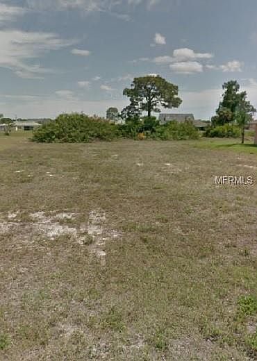 1st image of 2925 NE 4th Ave