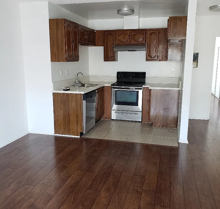 10848 Morrison St #8