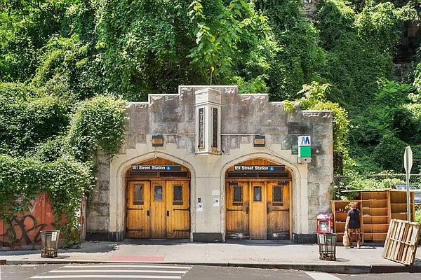 Rented by Compass | media 6