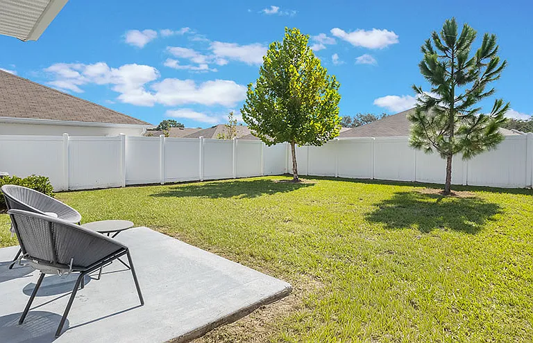 Bayport Place — Photo 20