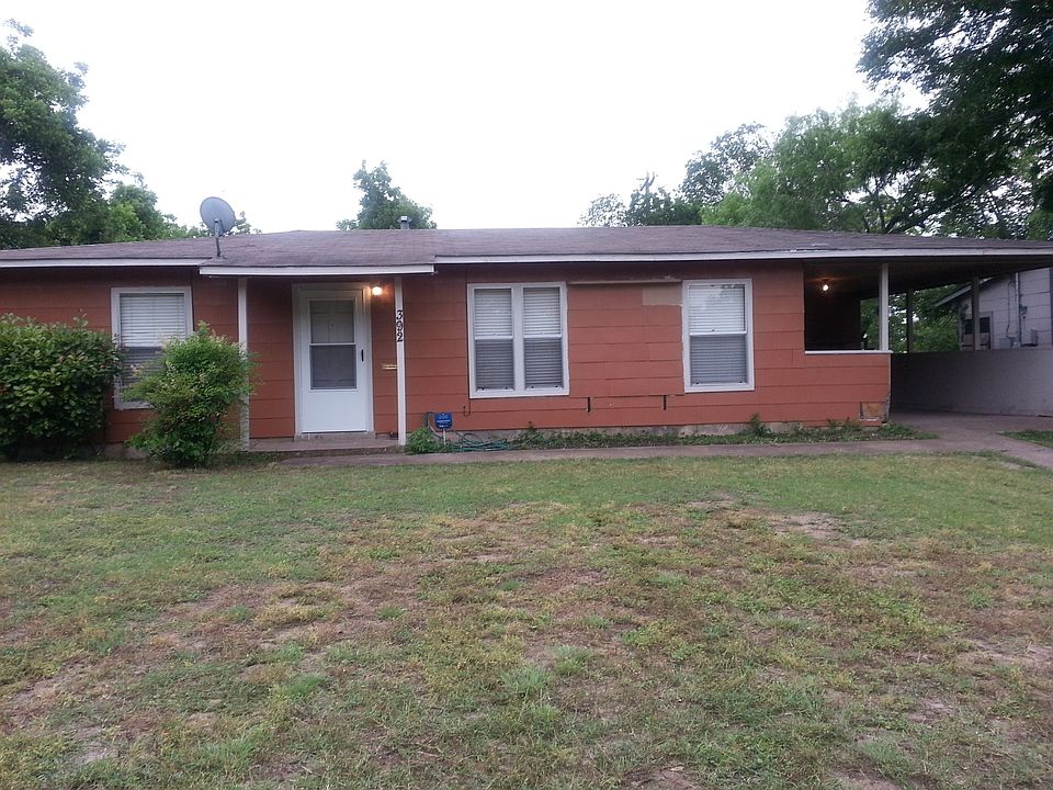 front view of house and lawn