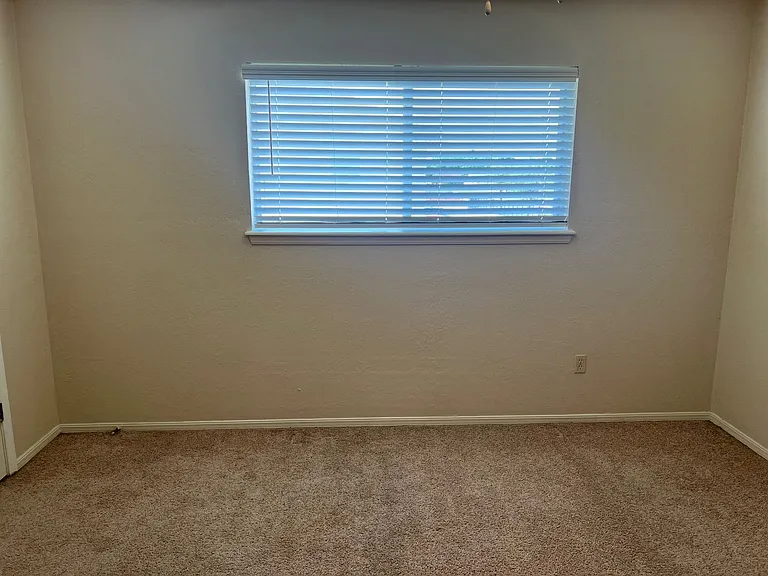 Peppertree Apartments — Photo 12