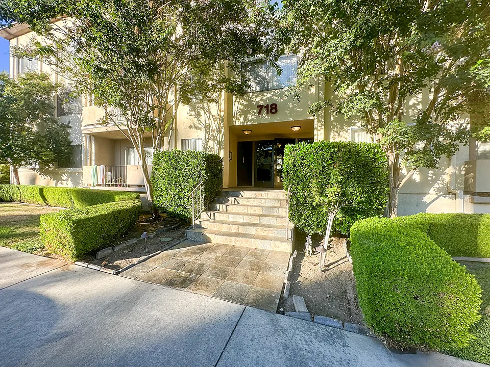 1122 N Stoneman Ave #718-210